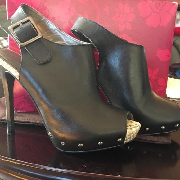 Sam Edelman Shoes - Sam Edelman Designer heels 👠 🖤❤️